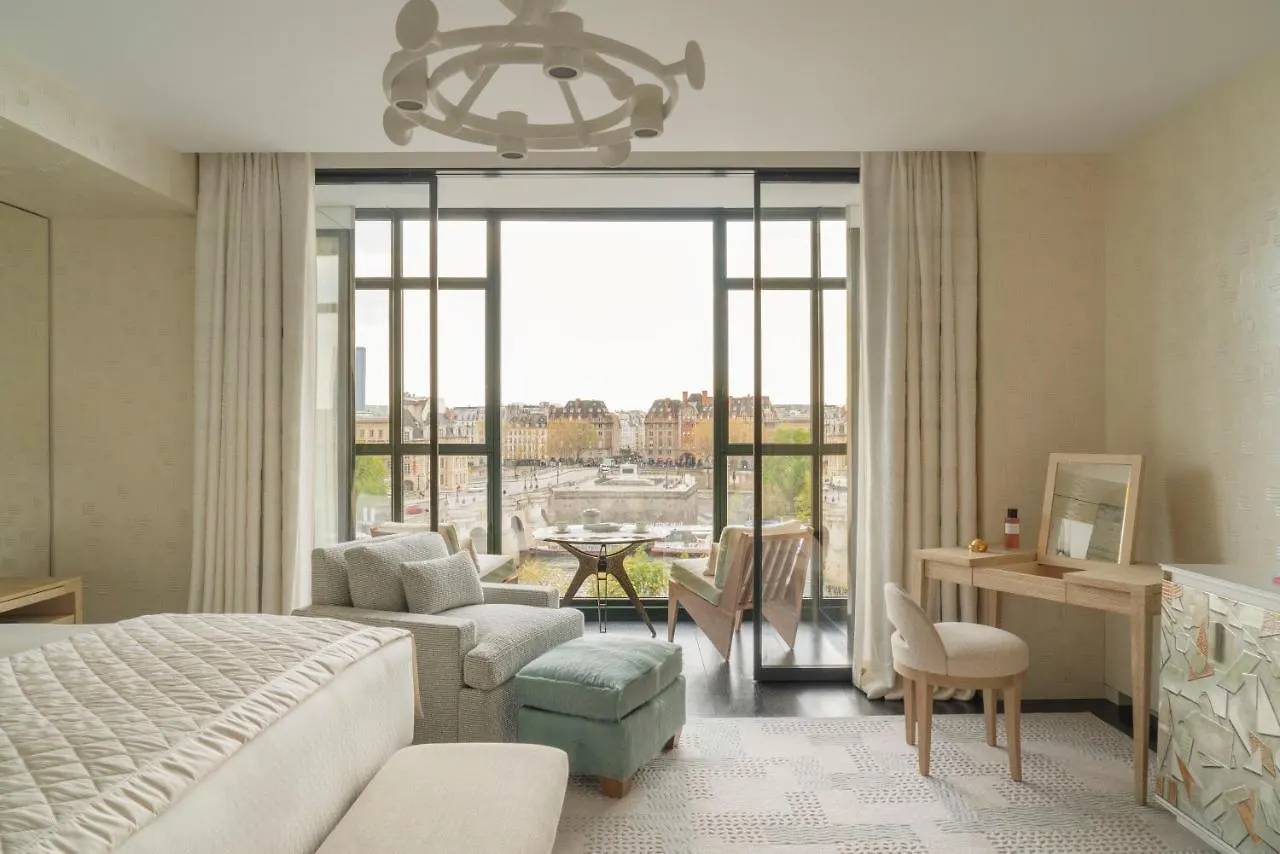 Hotell Cheval Blanc & Dior Cheval Blanc Paris