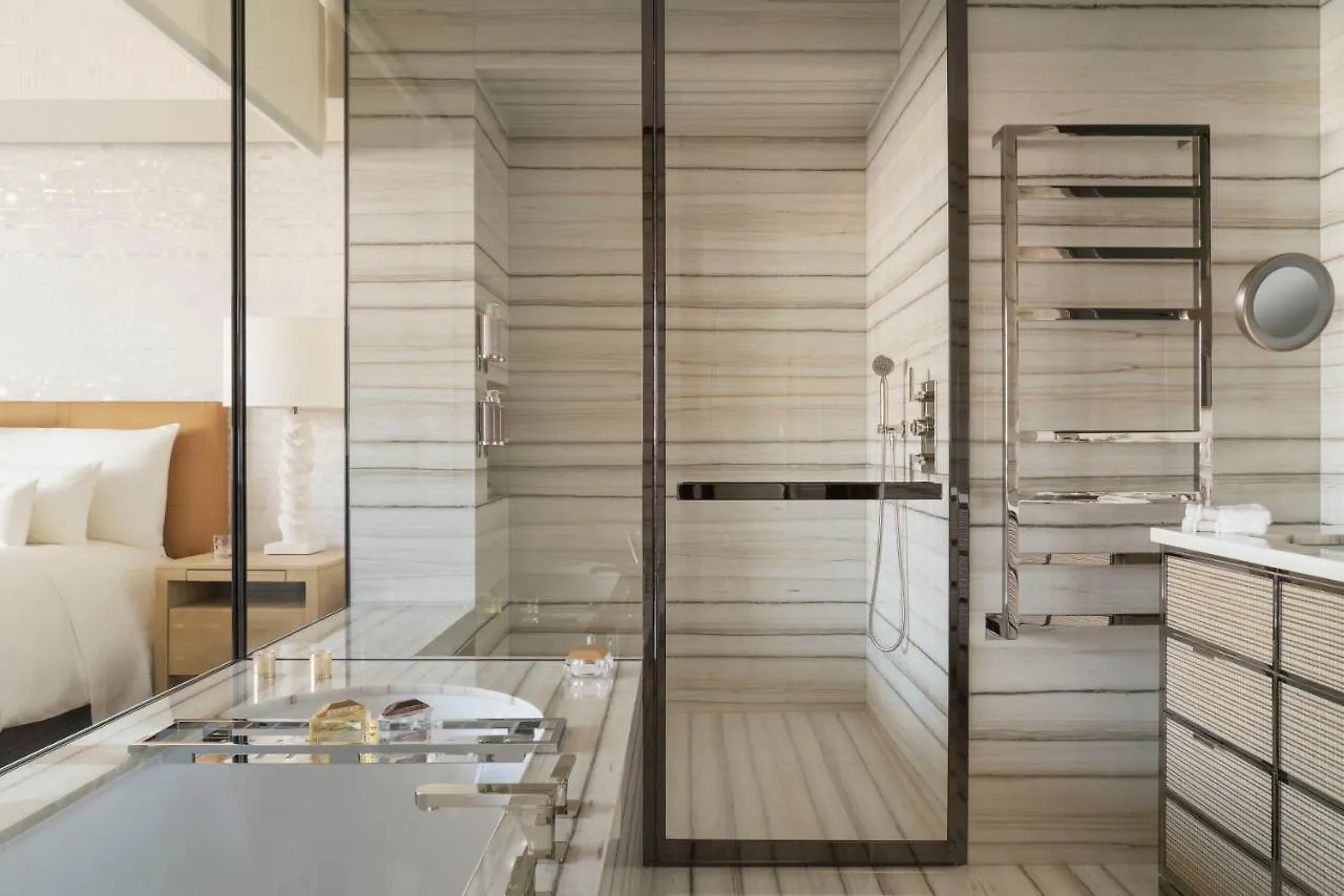 מלון Cheval Blanc & Dior Cheval Blanc 5*