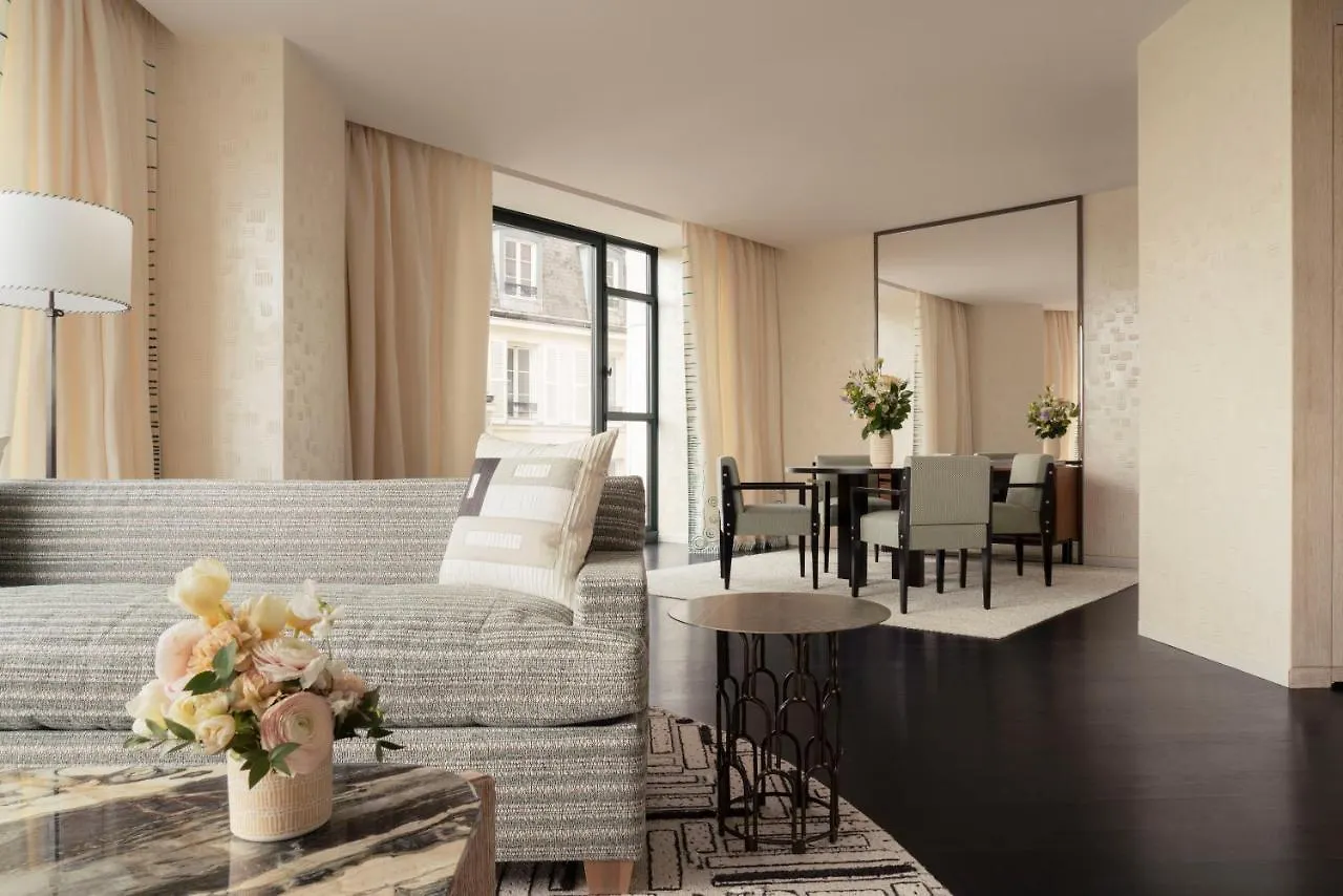 Cheval Blanc & Dior Cheval Blanc Hotell Paris
