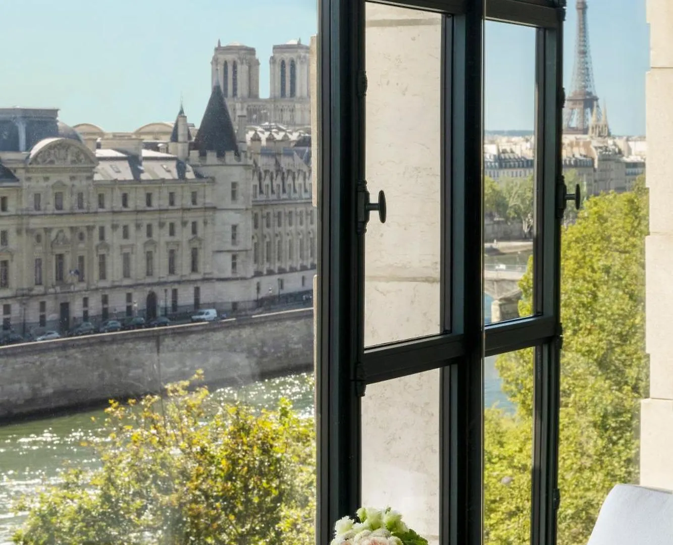 Cheval Blanc & Dior Cheval Blanc Hotell Paris