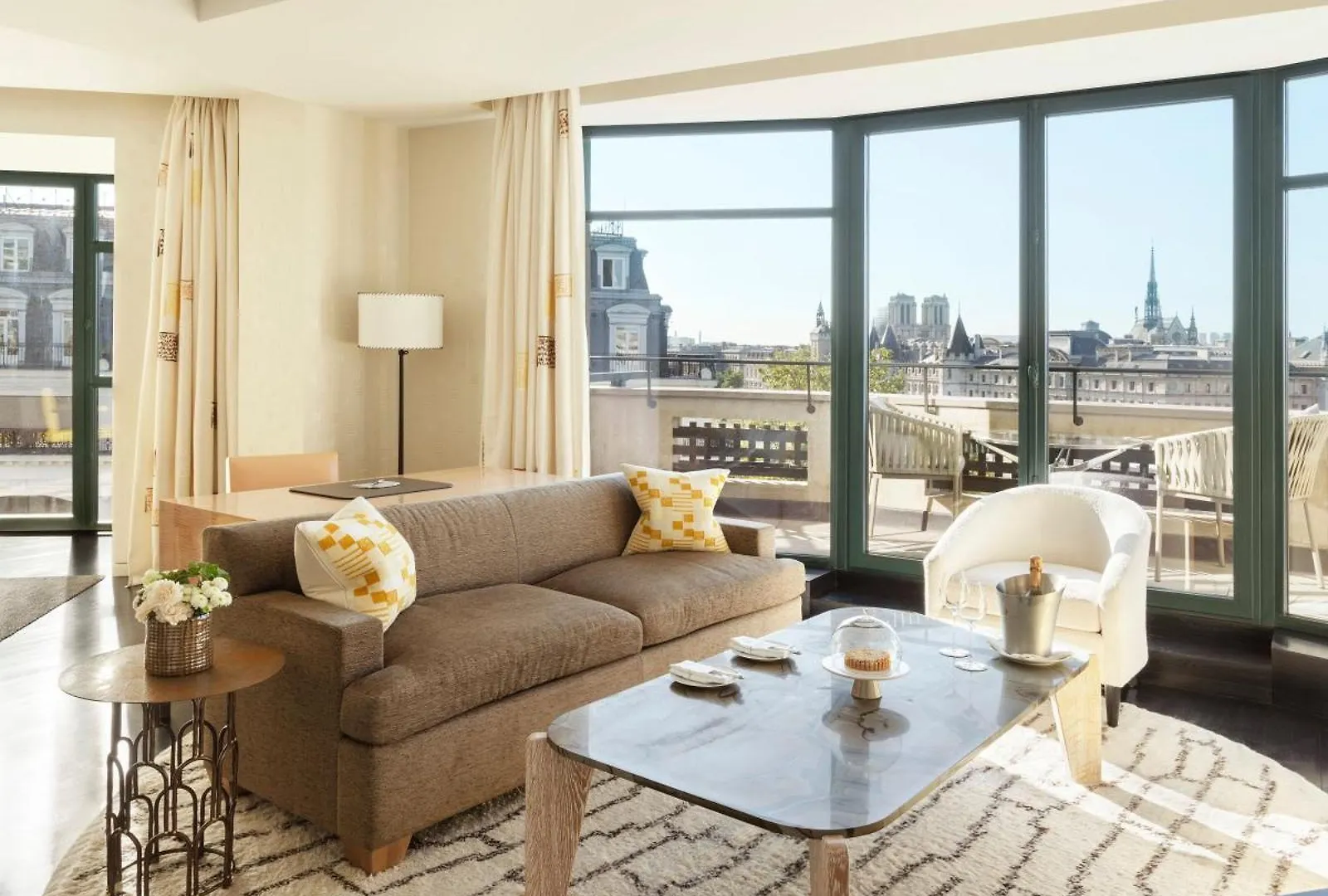 Cheval Blanc & Dior Cheval Blanc 5* פריז